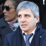 “Si aumentan los precios, se rompe la relación de confianza”: fuerte advertencia de Luis Caputo a las automotrices